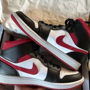 Men’s 9.5 - Air Jordan 1 Mid - White/Gym Red-Black